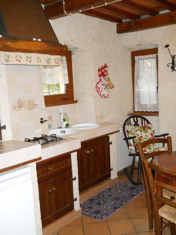 Lo Scoiattolo Villa Ventimiglia Bagian luar foto